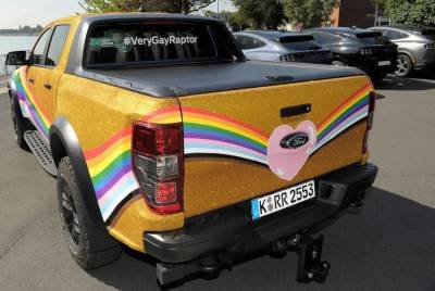 Удар по гомофобии: Ford построил ЛГБТ-кар - thepage.ua - Украина - Швейцария - Германия - county Ford