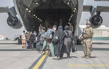Пентагон опубликовал фото последнего военного США, покинувшего Афганистан - charter97.org - США - Белоруссия - Афганистан - Kabul