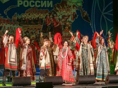 Надежда Бабкина - «Русская песня» лилась в ДК Автомобилестроителей Миасса - u24.ru - Россия - Челябинская обл.