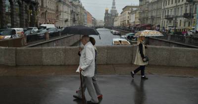 Петербург выпал из тройки в РФ по числу новых случаев COVID за сутки - ren.tv - Москва - Россия - Санкт-Петербург - Московская обл. - Свердловская обл.