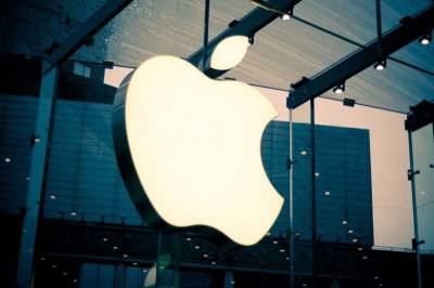 Акции Apple взлетели до исторического рекорда на ожиданиях iPhone 13 - thepage.ua - США - Украина