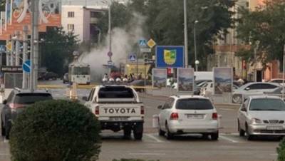 В Харькове молния попала прямо в троллейбус: первые детали и кадры с места ЧП - kharkov.politeka.net - Украина - Харьковская обл. - Харьков