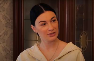Анастасия Приходько - Завораживающая красота: Анастасия Приходько сверкнула пышным декольте в платье с тонкими бретельками - ukrainianwall.com - Украина