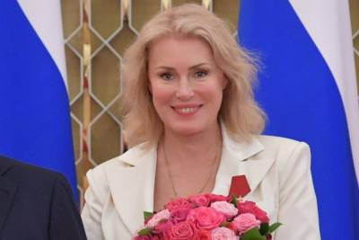 Михаил Мишустин - Мария Шукшина - Актриса Шукшина заявила о вирусе бескультурья у россиян - mk.ru - Россия