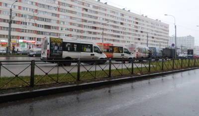 В Петербурге водитель маршрутки отказался везти парня с ДЦП - neva.today - Санкт-Петербург