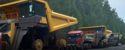 Колонну с БелАЗами задержали около Новосибирска - runews24.ru - Новосибирск - Новосибирская обл.