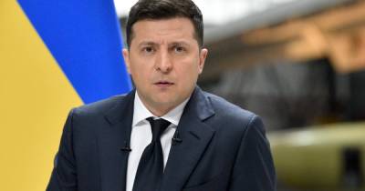 Владимир Зеленский - Виктор Медведчук - Николай Азаров - Экс-премьер Украины назвал Зеленского "страшной ошибкой" - ren.tv - Украина