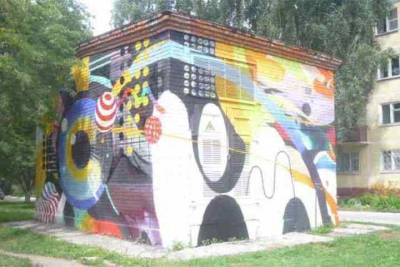 Администрация Новосибирска планирует закрасить граффити на трансформаторных будках в Академгородке - novos.mk.ru - Новосибирск - район Советский, Новосибирск