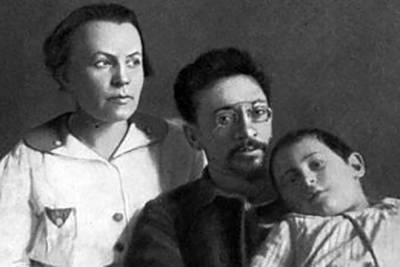 Иосиф Сталин - «Алмазный фонд Политбюро»: почему он хранился дома у Свердлова - russian7.ru - Санкт-Петербург - Екатеринбург