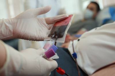 Более 90 тысяч человек ежегодно становятся донорами крови в Москве - vm.ru - Москва