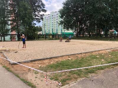 Сергей Неверов - Строительство многофункциональной спортплощадки в Смоленске идет с отставанием - rabochy-put.ru - Россия - Смоленск