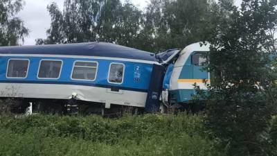 Карел Гавличек - Два пассажирских поезда столкнулись в Чехии: есть погибшие и много раненых - newdaynews.ru - Чехия - Прага