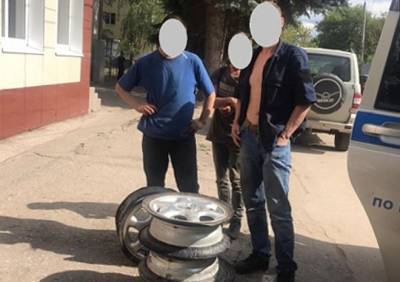 Полицейские задержали рязанцев, укравших колеса из гаража студента - ya62.ru - Рязань - район Московский, Рязань