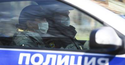 Стали известны подробности драки голого мужчины с московским полицейским - moslenta.ru - Москва - Россия - Орел