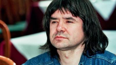 Андрей Разин - Евгений Осин - Облагородили: через 3 года после смерти на могиле Евгения Осина поставили памятник - 5-tv.ru