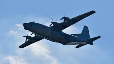 Военно-транспортный самолет Ан-12 аварийно сел в Перми - iz.ru - Израиль - Пермь - Томск - Томская обл. - Кедровый