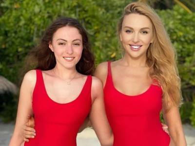 Ольга Полякова - 16-летняя дочь Поляковой показала свою отфотошопленную фигуру - sharij.net - Украина