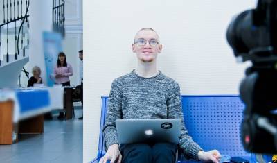 Страдающего ДЦП программиста из списка Forbes пытались высадить из маршрутки - newizv.ru