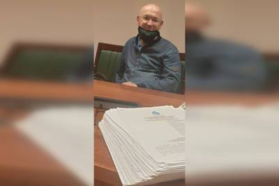 Максим Резник - Максима Резника отказались выпускать из дома из-за дела о наркотиках - spb.mk.ru - Санкт-Петербург