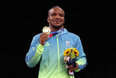 Жан Беленюк - Жан Беленюк — олимпийский чемпион Игр в Токио: лучшие фото и церемония награждения - sportarena.com - Украина - Токио - Рио-Де-Жанейро - Сербия