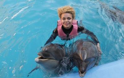 Алина Гросу - Роман Полянский - Гросу очаровала милыми снимками с дельфинами - korrespondent.net - Украина - Япония