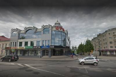 В Пскове трехлетнюю плачущую девочку отказались пустить в туалет в ЦУМ - mk-pskov.ru - Псков
