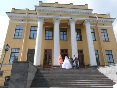 Несовершеннолетние девушки из Петербурга все чаще становятся мамами - neva.today - Санкт-Петербург