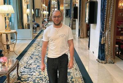 Андре Тан - Андре Тан объяснил, по каким признакам определить, что одежде пора на помойку - kp.ua - Украина