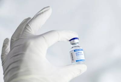 Крупную партию вакцины «Спутник V» доставили в Петербург - online47.ru - Санкт-Петербург