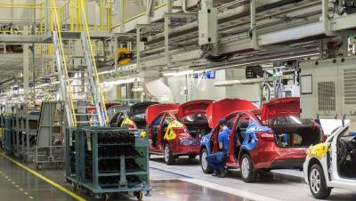 Петербургский автопром увеличил продажи почти на треть - dp.ru - Россия - Санкт-Петербург
