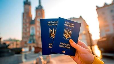 ЕС ожидает от Киева отмены практики выдачи двух заграничных паспортов - bin.ua - Украина - Киев - Польша