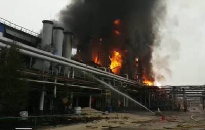 На Ямале горит завод «Газпрома» - znak.com - Россия - окр. Янао