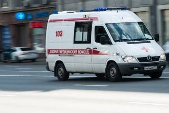 Отец выброшенного из окна малыша наблюдал, как сына забирает скорая помощь, а потом скрылся - vologda-poisk.ru - Москва