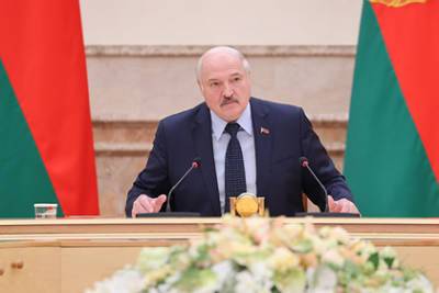 Александр Лукашенко - Лукашенко назвал литовские власти мерзавцами - lenta.ru - Украина - Белоруссия - Польша - Литва - Латвия
