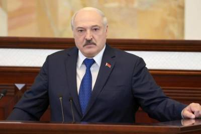 Александр Лукашенко - «Ну нацисты и все, чего о них говорить»: Лукашенко окончательно поссорился с Литвой - infox.ru - Украина - Белоруссия - Литва - Минск