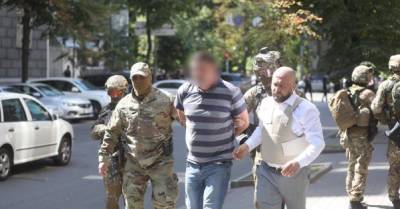 Владимир Прохнич - Угрожавшему взорвать гранату в Кабмине экс-АТОшнику сообщили о подозрении по трем статьям - delo.ua - Украина - Киев - Киевская обл. - Ирпеня