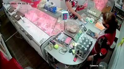 Купившая продукты за фальшивые деньги жительница Воронежской области ответит в суде - vestivrn.ru - Воронежская обл. - Острогожск