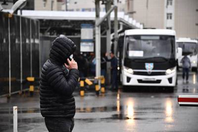 Александр Горовой - В МВД раскрыли количество нелегальных мигрантов из стран СНГ в России - lenta.ru - Россия