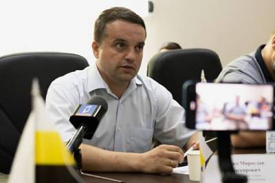 Владимир Зеленский - В ДНР ответили на призыв Зеленского «уезжать с Донбасса» - lenta.ru - Россия - Украина - Киев - ДНР