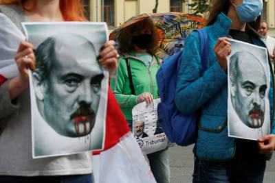 Александр Лукашенко - Белорусские эмигранты устроят митинг против Лукашенко в Эстонии - lenta.ru - Белоруссия - Эстония