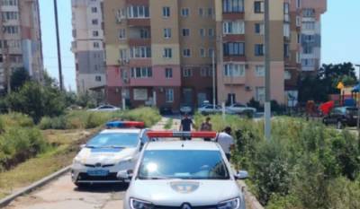 Пожилая женщина "вышла" из окна на 7 этаже: трагические кадры под Одессой - politeka.net - Украина - Одесса - Одесская обл. - Черноморск