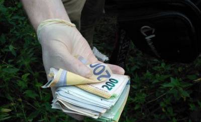 В Гродно работники СТО украли из машины 5.5 тысячи евро и более 5 тысяч долларов - grodnonews.by - Белоруссия