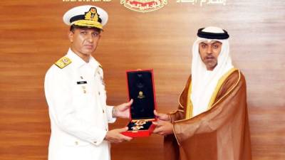 Пакистанский адмирал получил высшую военную награду ОАЭ - eadaily.com - Эмираты - Пакистан - Исламабад