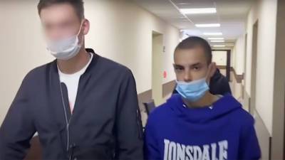 «Ребёнок в тяжёлом состоянии»: в Москве задержали мужчину, выкинувшего своего сына с пятого этажа - russian.rt.com - Москва