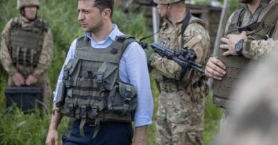 Владимир Зеленский - Дмитрий Разумков - Зеленский против визитов чиновников в ООС: что стоит за запретом - delo.ua - Украина