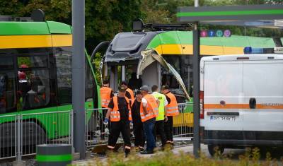 Более 30 человек пострадали в Польше при столкновении трамваев - newizv.ru - Польша - Познань