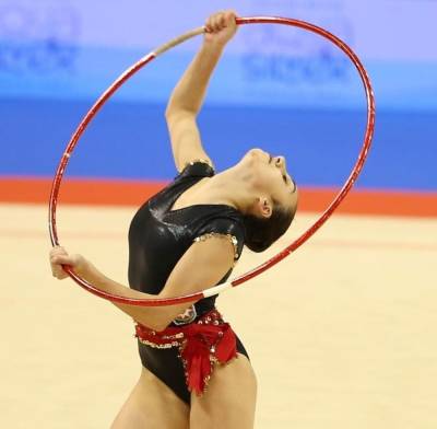 Азербайджанская гимнастка представила упражнение с обручем в рамках соревнований на Олимпиаде в Токио - trend.az - Токио - Азербайджан