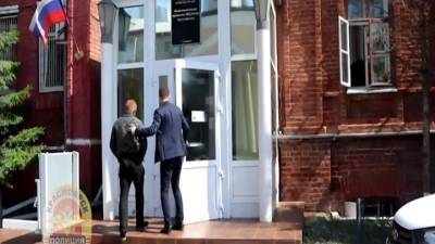 Смертоносный коктейль: два жителя Красноярска продавали ядовитый алкоголь - vesti.ru - Россия - Санкт-Петербург - Красноярск