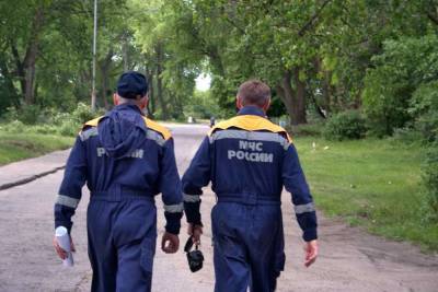 В Красноярске стена обрушилась на автомобильную парковку - actualnews.org - Красноярск