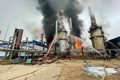 Пожар на одном из крупнейших заводов «Газпрома» потушили спустя сутки - lenta.ru - окр. Янао